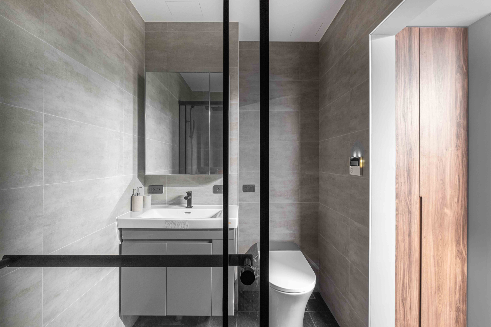 中和石墨光域_衛浴視角3