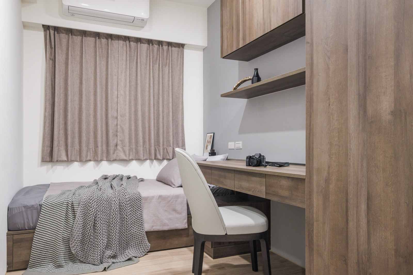 文山光序重生_小孩房