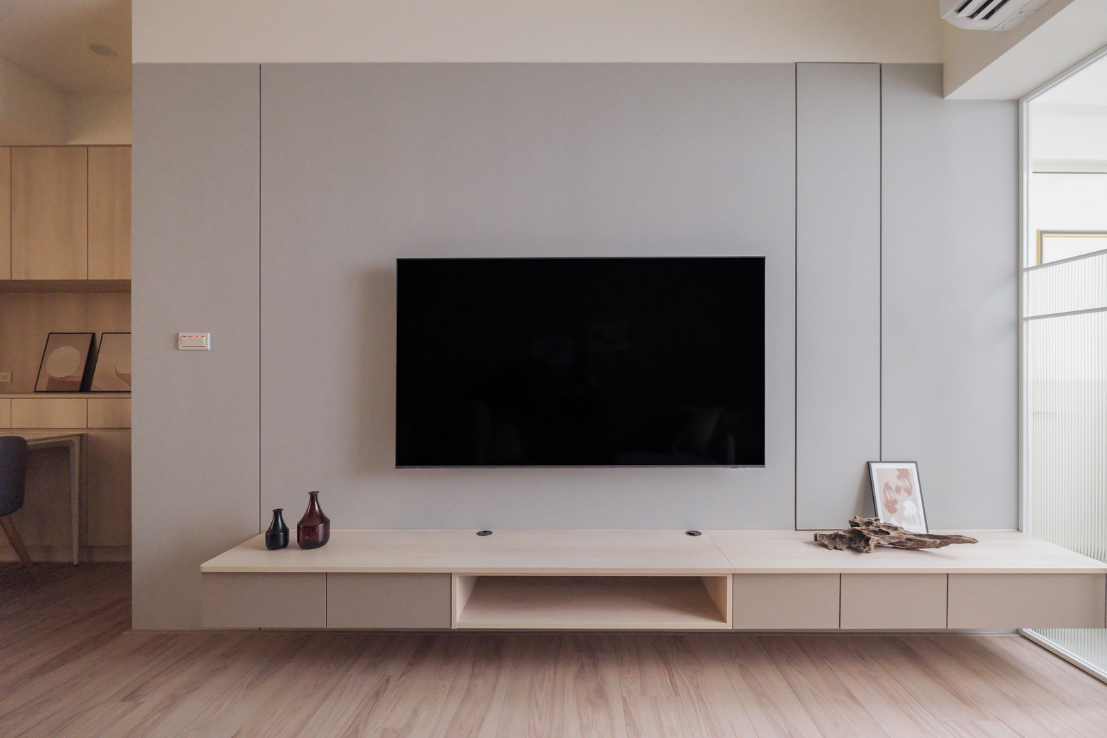 文山光序重生_電視背牆