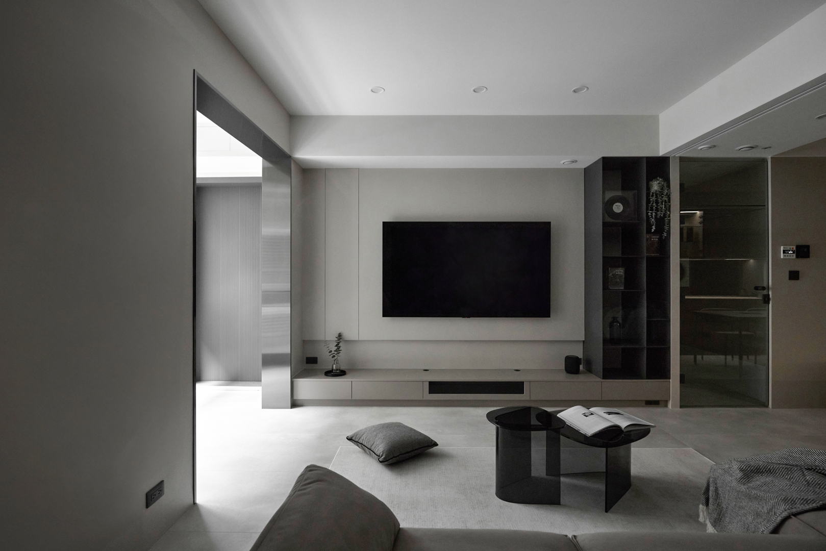 三重灰序日光_客餐廳視角