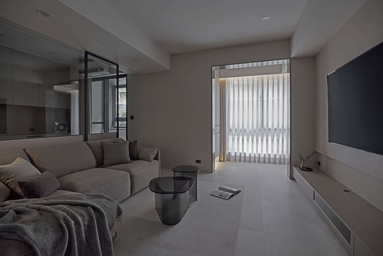 三重灰序日光_住宅空間