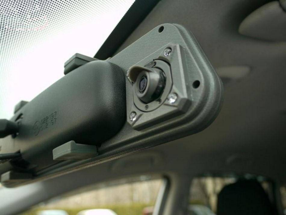 不同的行車紀錄器外型設計，也會有不同的固定安裝方式！