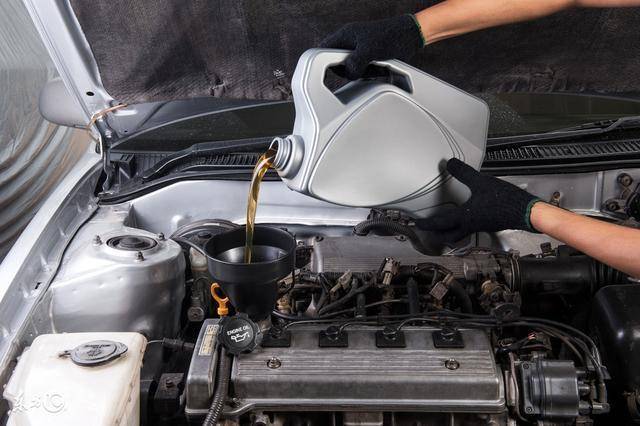 OiCar 汽車要慎選機油，假油、回收油對車輛會造成嚴重傷害