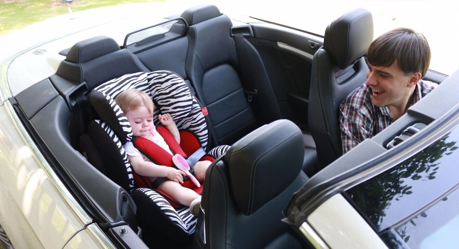OiCar汽車百科-爸媽須知-汽車兒童安全座椅不清潔其實比馬桶座還要髒