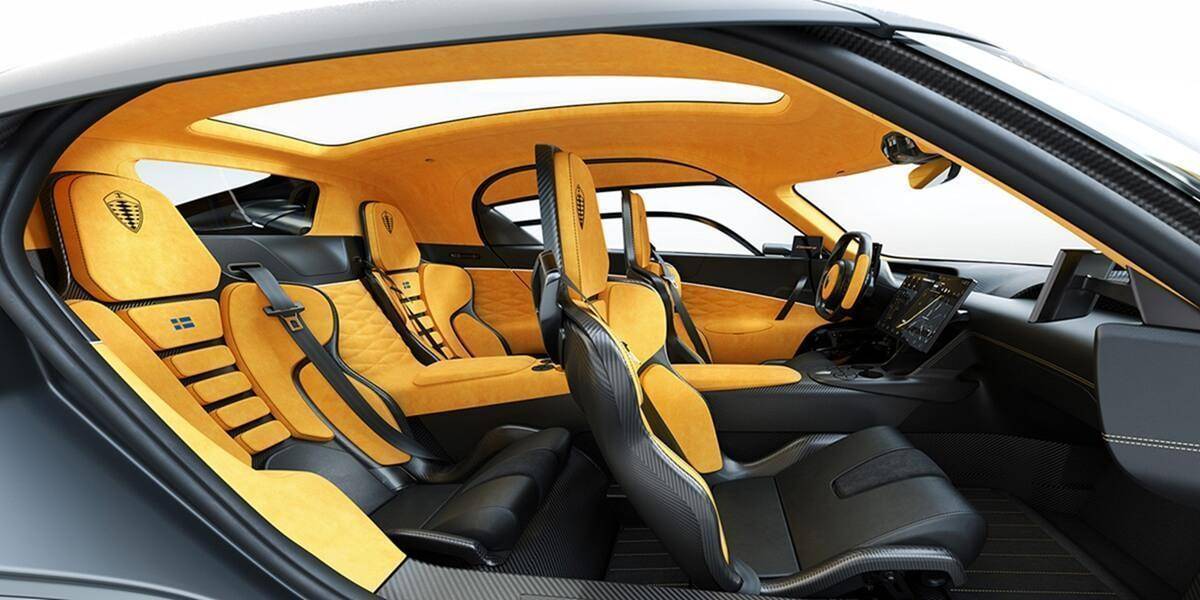 OiCar-四人座超跑、鍘刀式車門!!擁有Koenigsegg Gemera有錢只是基本門檻