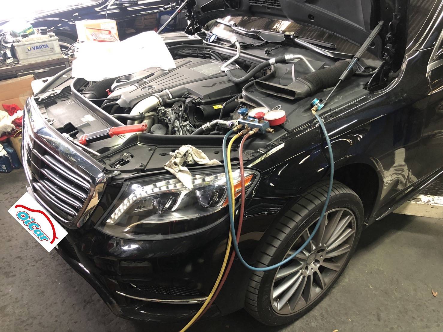 BENZ S550 冷氣系統檢修施工情況。