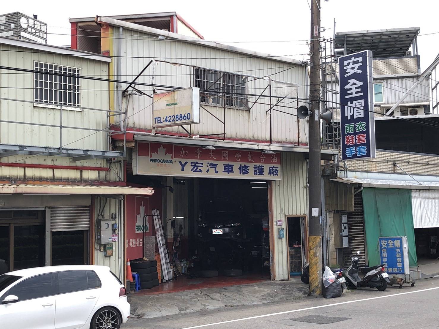 (圖1)ㄚ宏汽車位於志廣路旁(近懷寧醫院),屬於日系經修車廠。