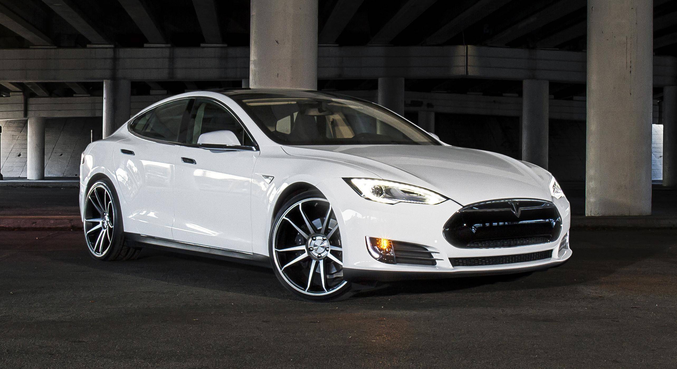 特斯拉Tesla，用IT觀念製造汽車