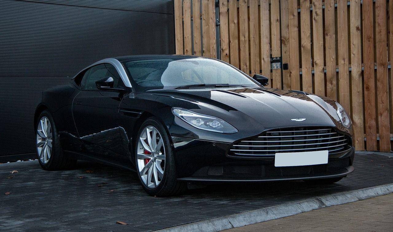 OiCar Aston Martin