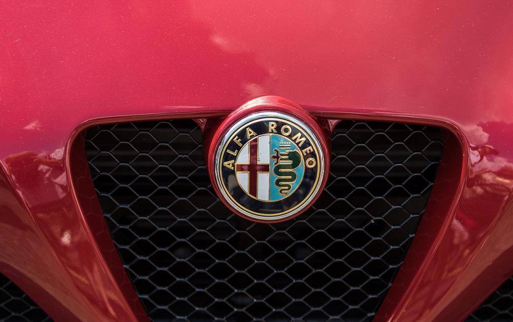 愛快.羅密歐Alfa Romeo，從別處接管來的